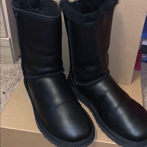 Women’s leather Ugg’s